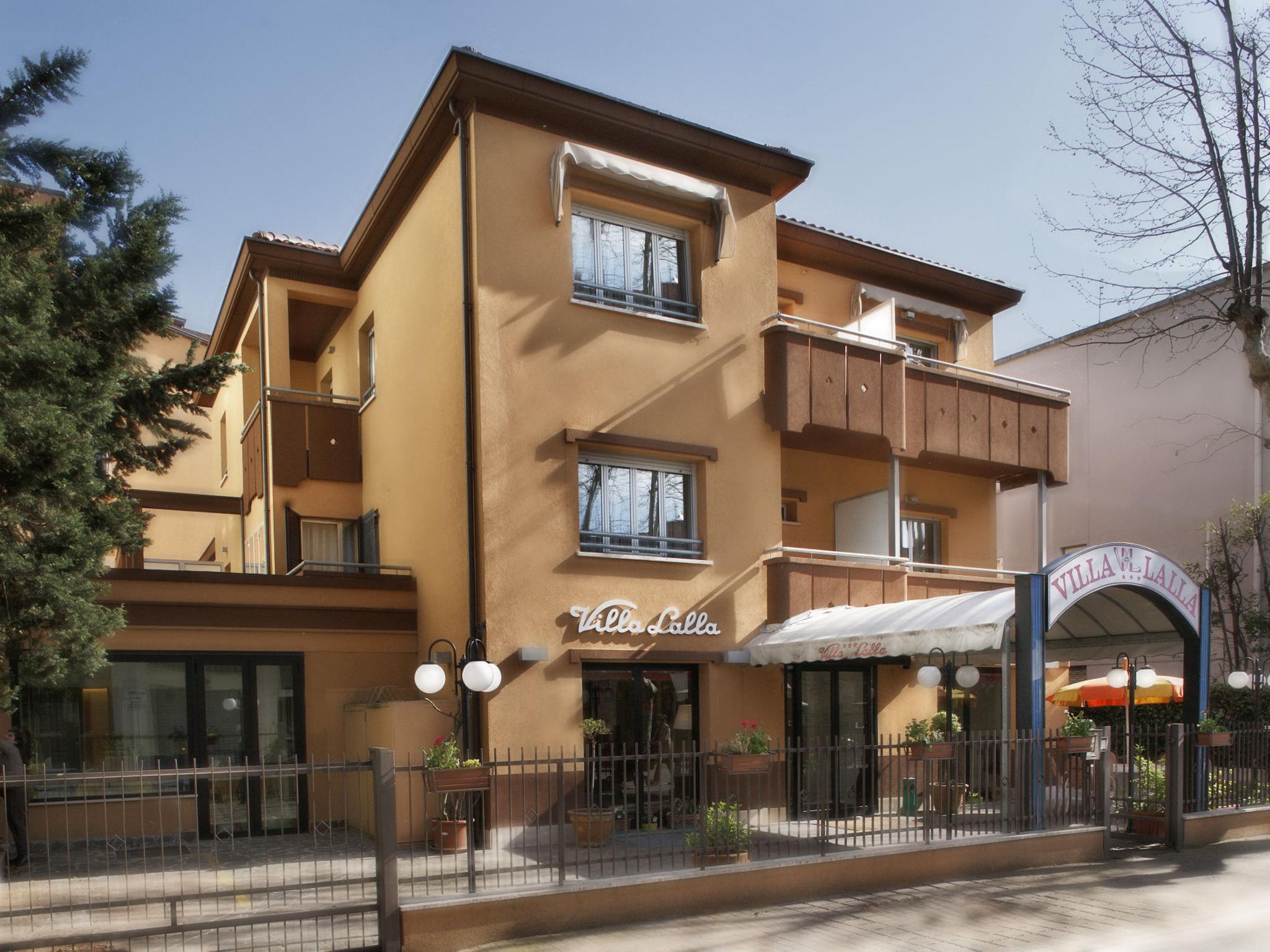 Hotel Villa Lalla Rimini Exterior photo